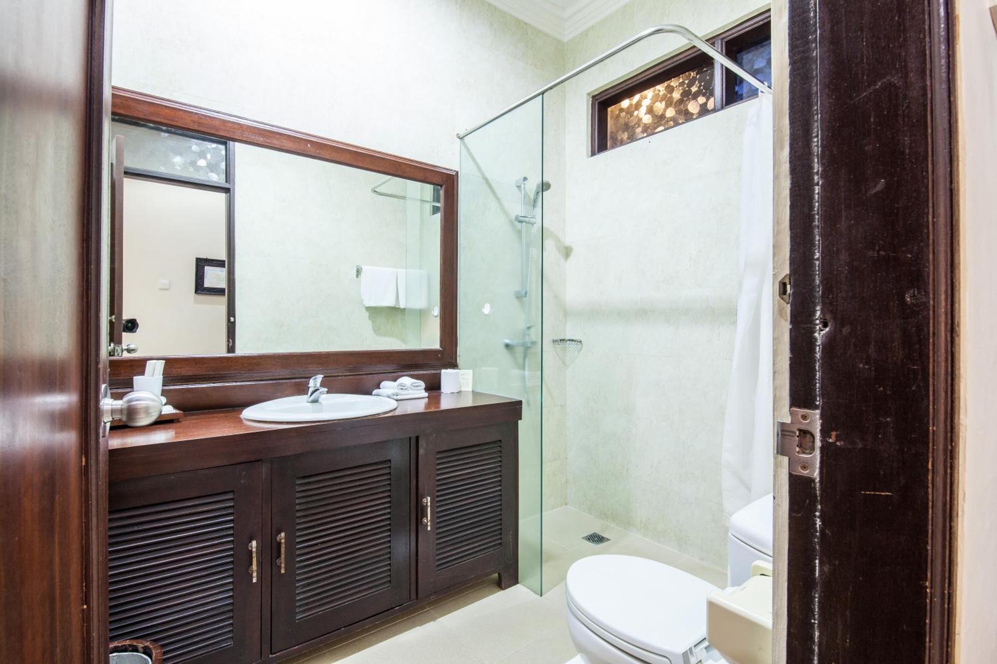 Tempat Tidur & Sarapan Front Danau Tamblingan St Bali Sanur (Bali)